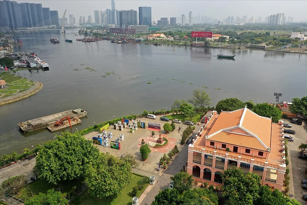 Từ Bến Nhà Rồng đến khát vọng Việt Nam hùng cường