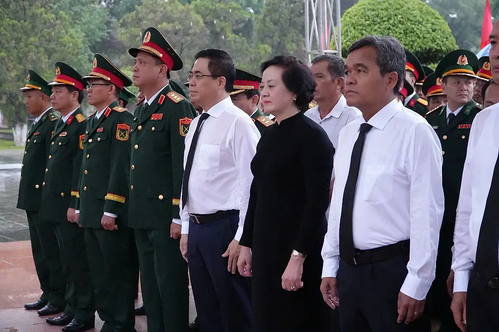 Quảng Ngãi: Khai quật khu vực nghi có 30 - 50 hài cốt liệt sĩ