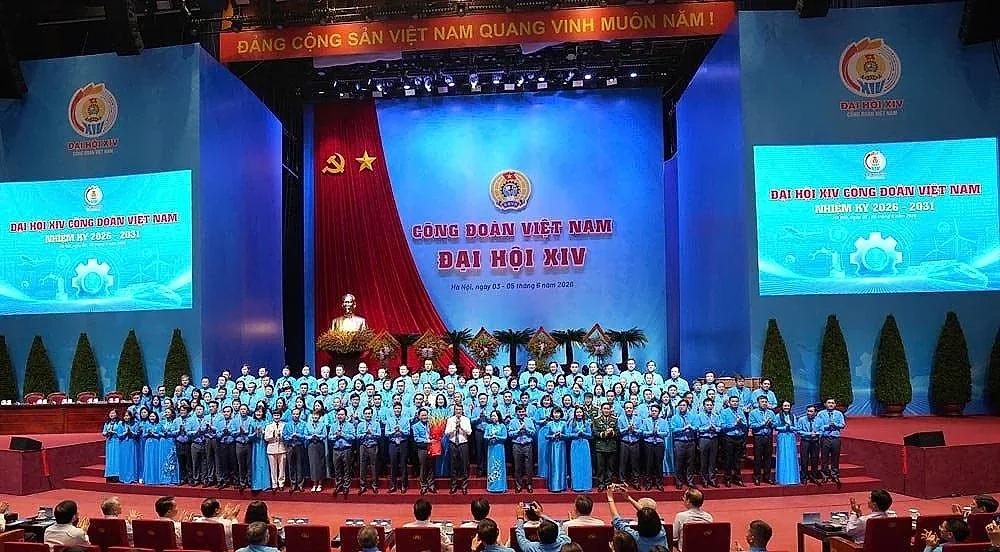 Công bố kết quả và ra mắt Ban chấp hành Tổng Liên đoàn Lao động Việt Nam khóa XIV