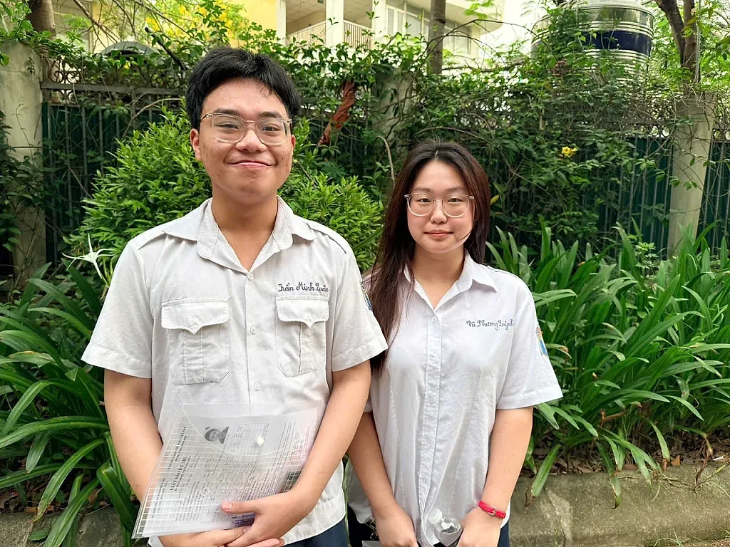 Thi môn Văn kỳ thi tốt nghiệp THPT: Sĩ tử tự tin, phụ huynh thấp thỏm