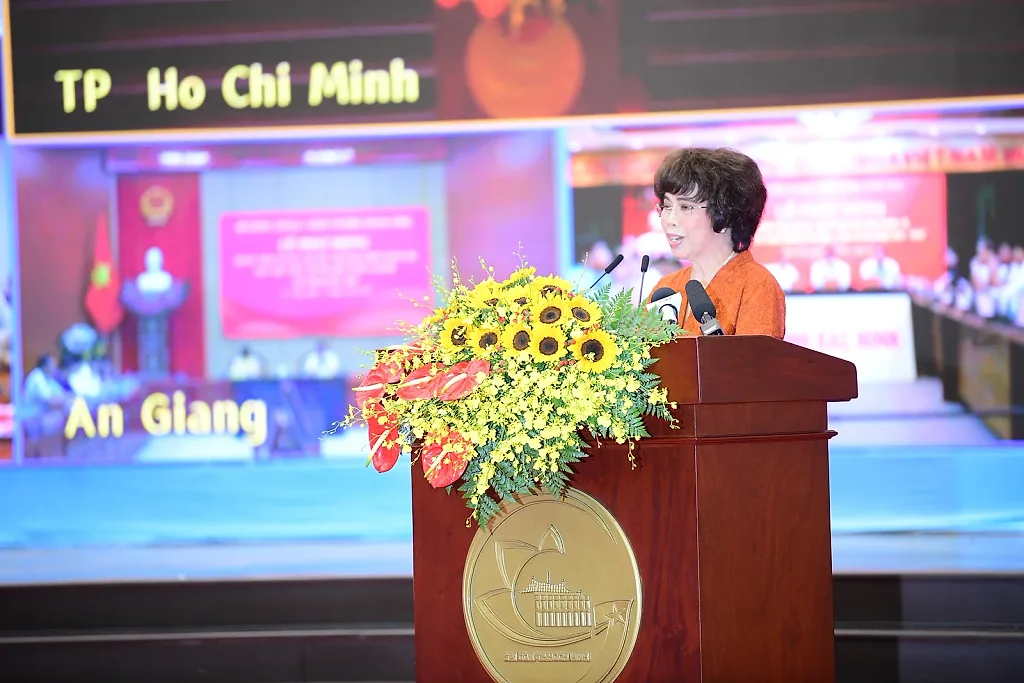 AHLĐ Thái Hương: Tăng trưởng hai con số bắt đầu từ con người, sức khỏe