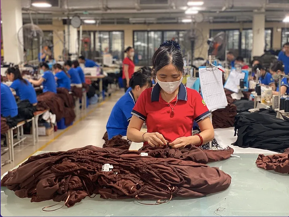 Tăng trưởng xuất khẩu chậm, doanh nghiệp dệt may lo đơn hàng cuối năm