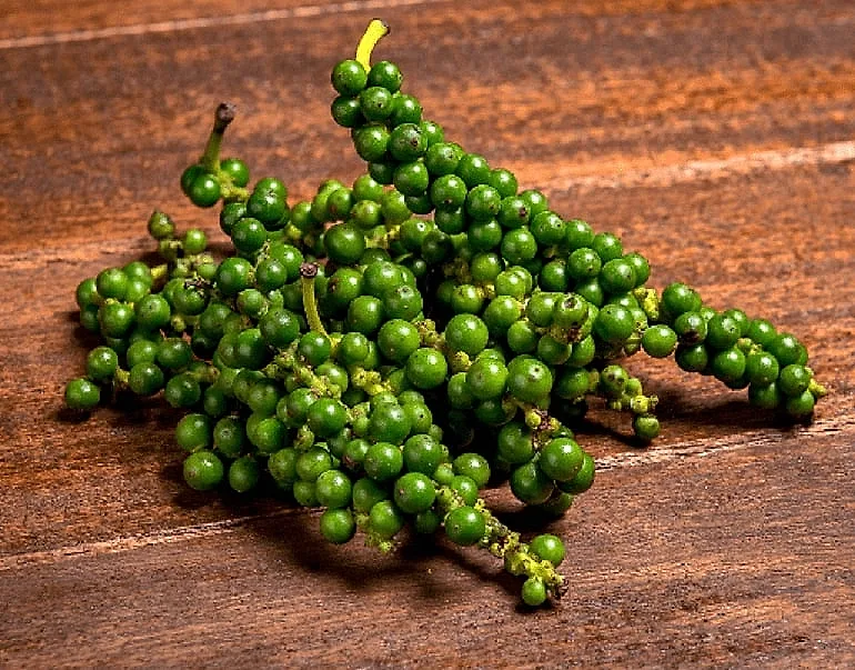Giá tiêu hôm nay 15/6/2026: Nhiều địa phương tăng gần 2.000 đồng/kg