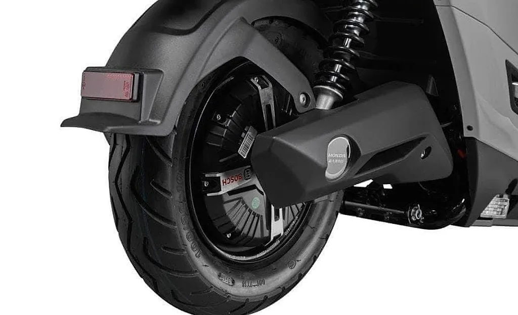 Xe điện Honda nhập khẩu giá chưa tới 18 triệu: Thiết kế giống Honda Lead, đi tới 80 km mỗi lần sạc