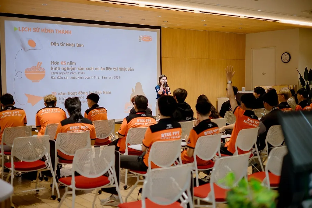 Có gì bên trong quy trình sản xuất mì ăn liền tại Acecook Việt Nam?