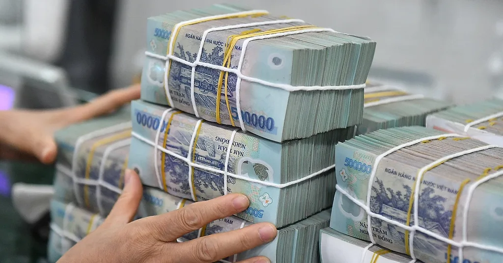 Lãi suất ngân hàng hôm nay 16/6: Kỳ hạn 12 tháng phân hóa