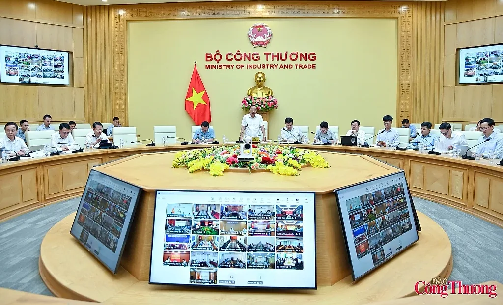 Bộ Công Thương đẩy mạnh tháo gỡ vướng mắc các dự án điện trọng điểm