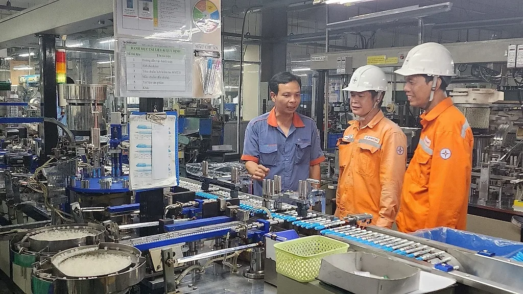 Miền Nam tiết kiệm hơn 3,13 tỷ kWh điện