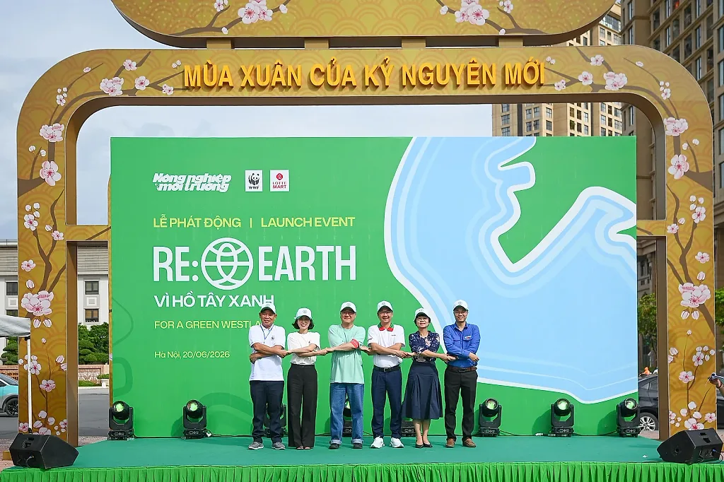 Phát động 'RE:EARTH - Vì Hồ Tây xanh', lan tỏa thông điệp sống xanh