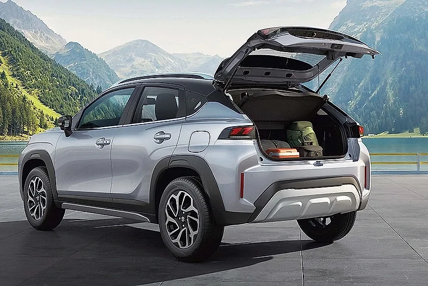 Ô tô gầm cao dưới 500 triệu đồng: Xe Trung Quốc, xe điện và SUV đô thị cùng đổ bộ