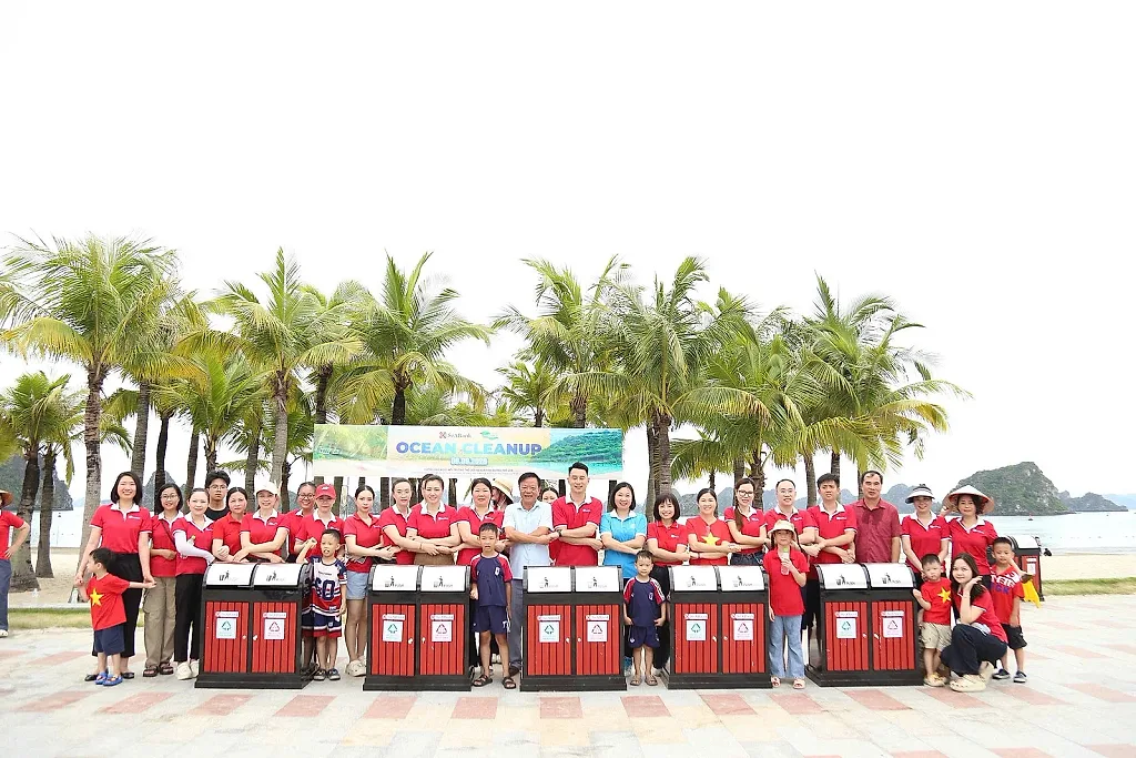 SeABank cùng hơn 1.000 cán bộ nhân viên chung tay làm sạch bờ biển