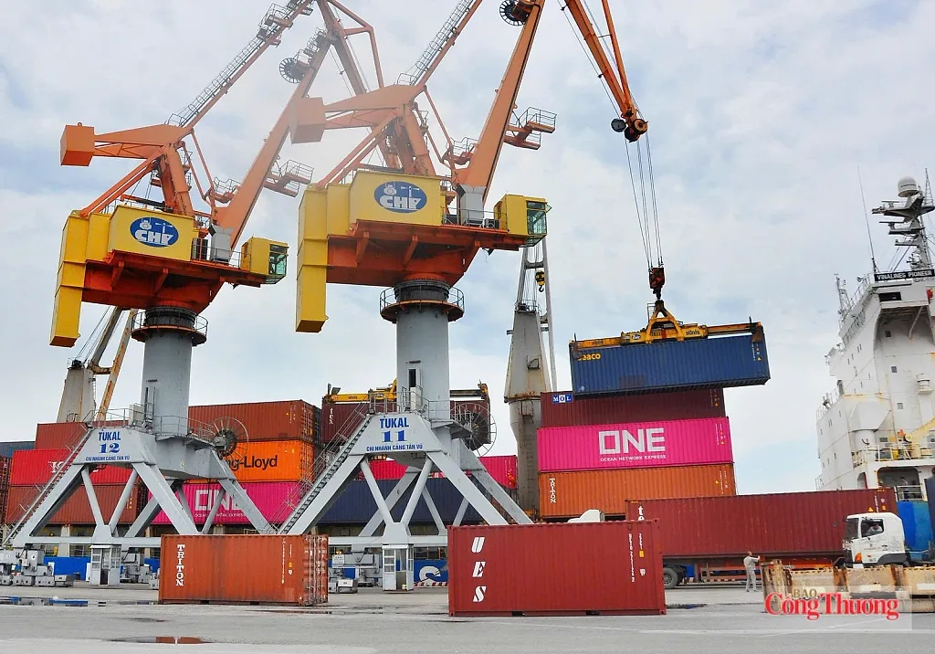 Khơi thông động lực cho xuất khẩu hàng hoá