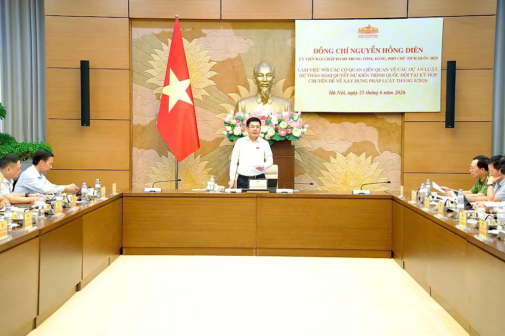 Phó Chủ tịch Quốc hội Nguyễn Hồng Diên họp, rà soát tiến độ Luật Dầu khí cùng 7 luật khác