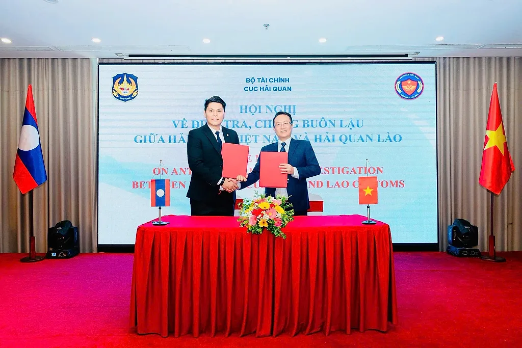 Việt Nam và Lào tăng cường hợp tác điều tra chống buôn lậu