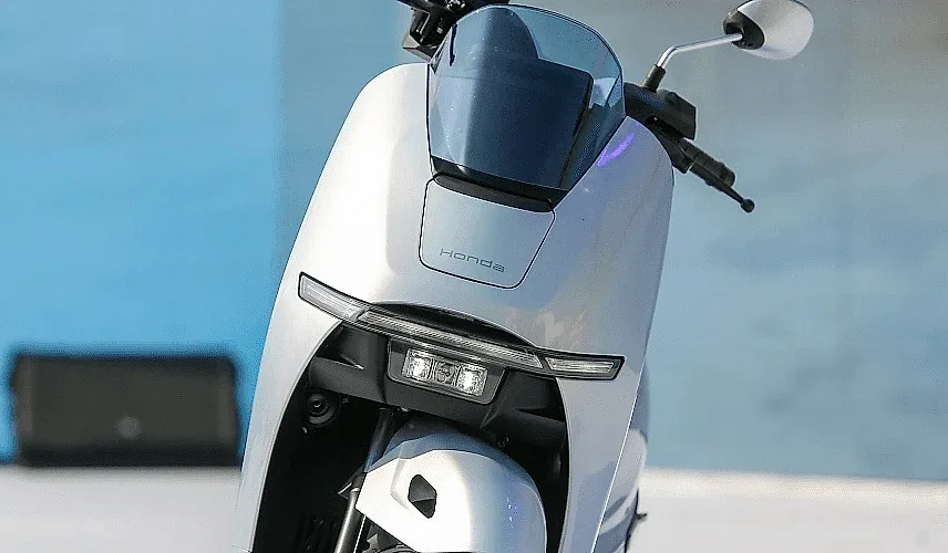 Xe máy điện Honda nhập khẩu về Việt Nam bán rẻ hơn Thái Lan gần 50 triệu đồng