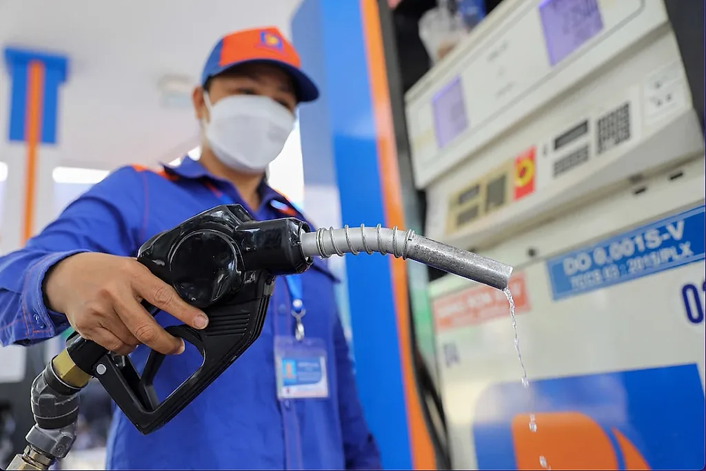 Kéo dài thời hạn áp dụng ưu đãi thuế với xăng, dầu, nhiên liệu bay