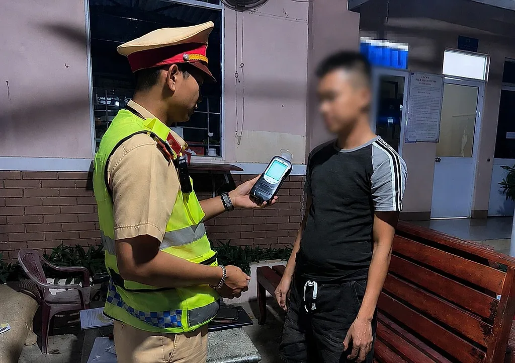 Xử phạt chủ xe và người điều khiển phương tiện không có bằng lái