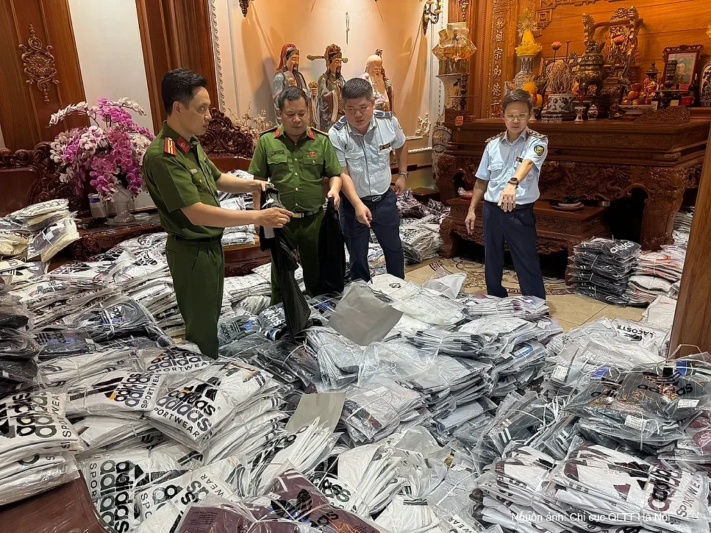 Hà Nội tạm giữ hơn 33.000 sản phẩm nghi giả mạo nhãn hiệu
