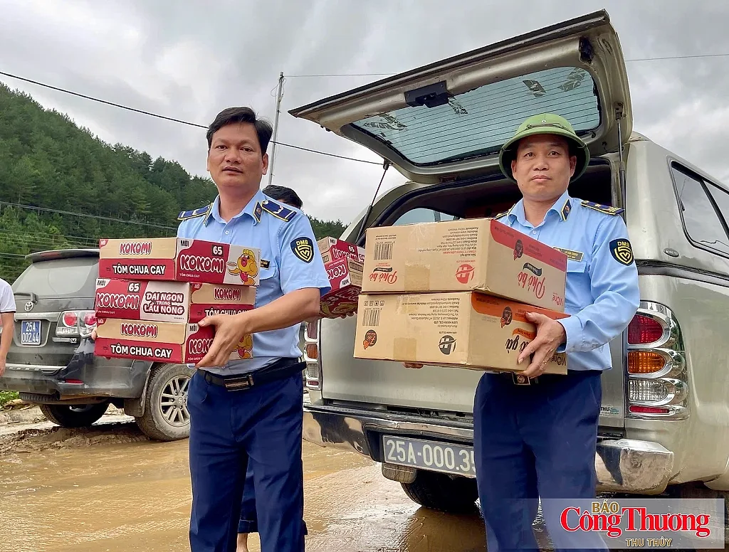 Lai Châu bảo đảm nguồn hàng thiết yếu, hỗ trợ người dân vùng bị cô lập