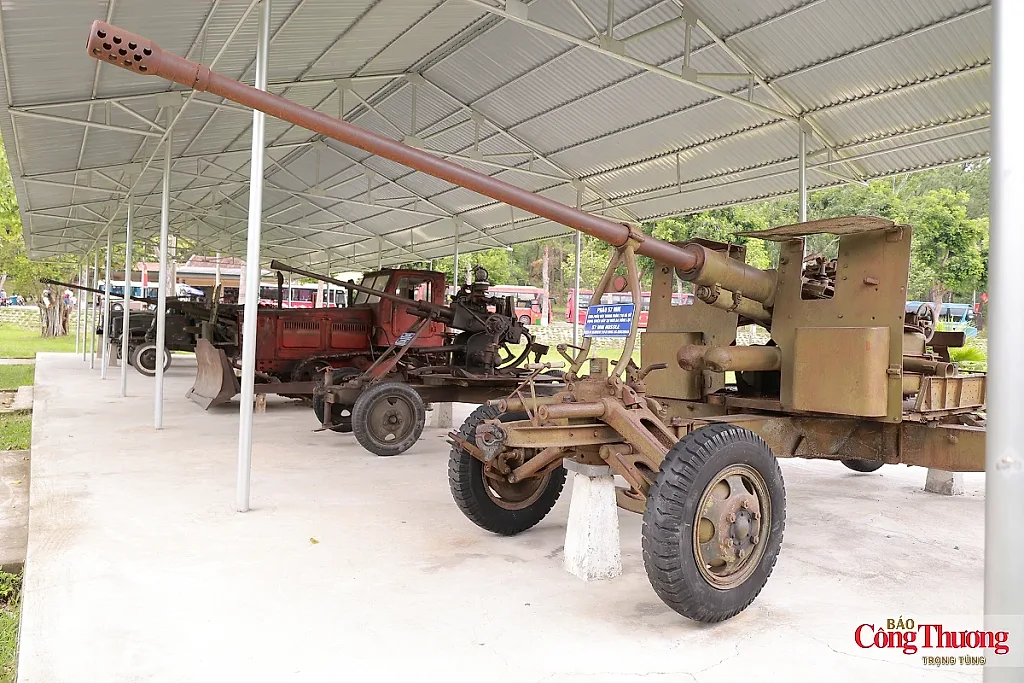 Cận cảnh dàn phương tiện, vũ khí chiến đấu tại 'tọa độ lửa' Ngã ba Đồng Lộc