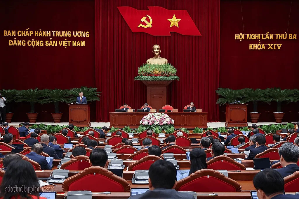 Khai mạc trọng thể Hội nghị lần thứ ba Ban Chấp hành Trung ương Đảng khóa XIV