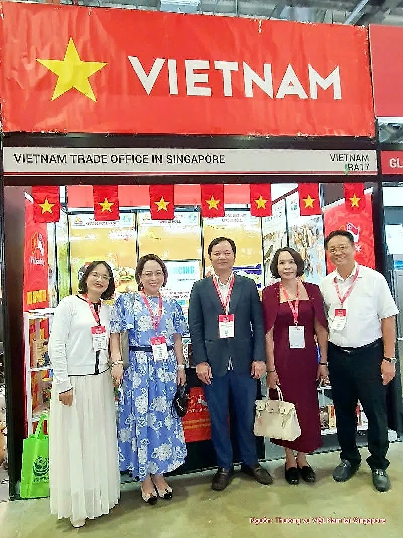 Thương mại Việt Nam - Singapore tăng trưởng mạnh nửa đầu năm 2026