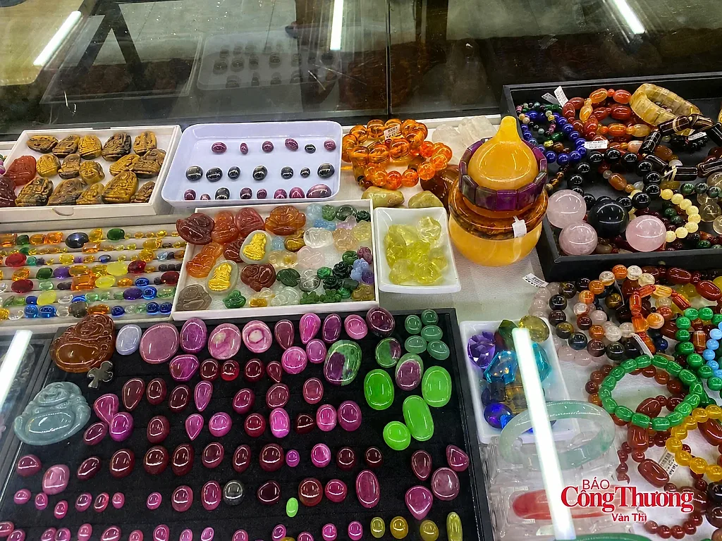 Lào Cai chấn chỉnh hoạt động kinh doanh tại trạm dừng nghỉ trên cao tốc