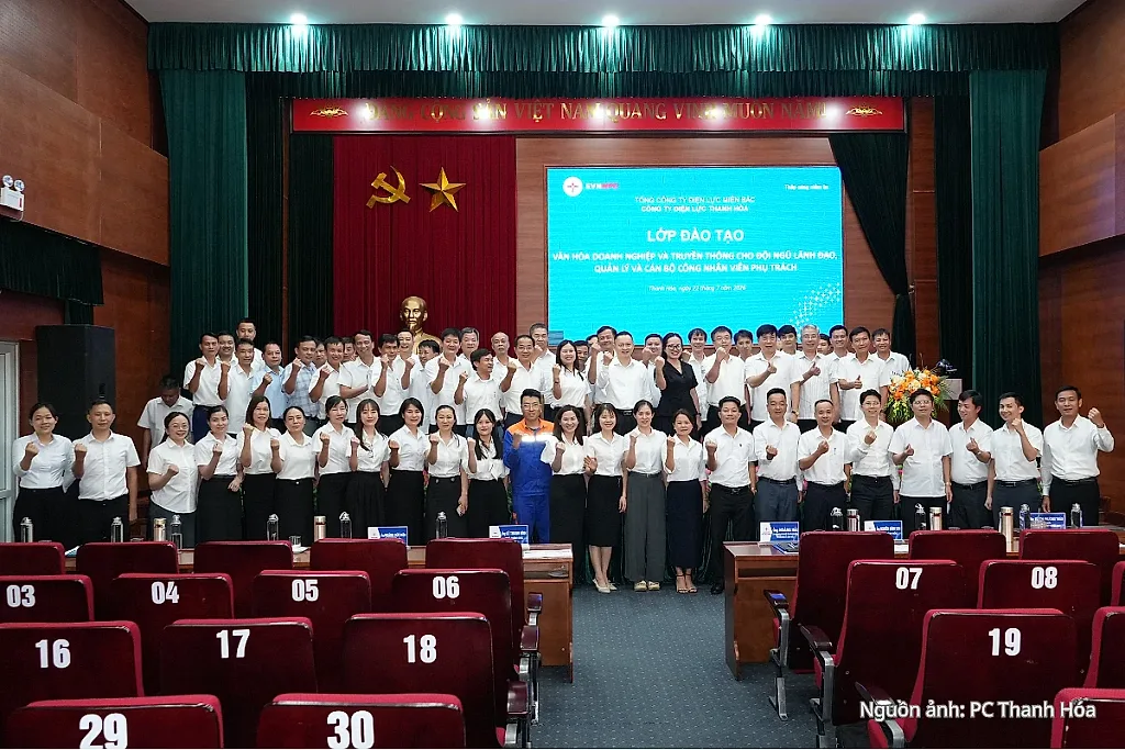 Thanh Hóa: Nâng cao năng lực văn hóa doanh nghiệp và truyền thông ngành điện
