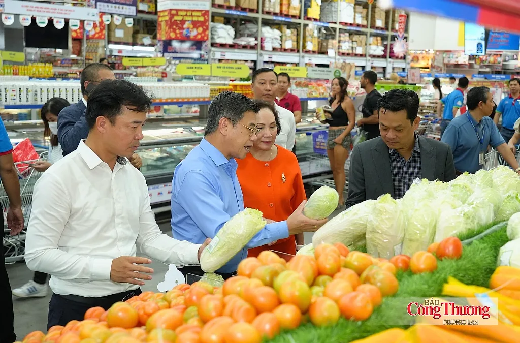 Phát triển thị trường trong nước thành động lực tăng trưởng quan trọng