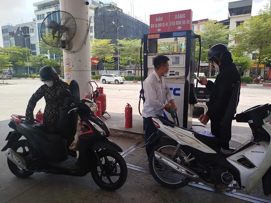 Hà Nội tăng cường kiểm tra, giám sát chất lượng xăng sinh học E10 — UBND TP. Hà Nội