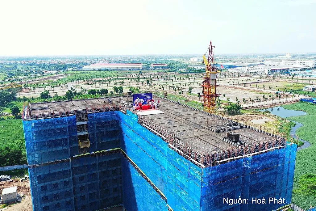 Hòa Phát cất nóc công trình nhà ở xã hội Khu công nghiệp Yên Mỹ II — Tập đoàn Hòa Phát