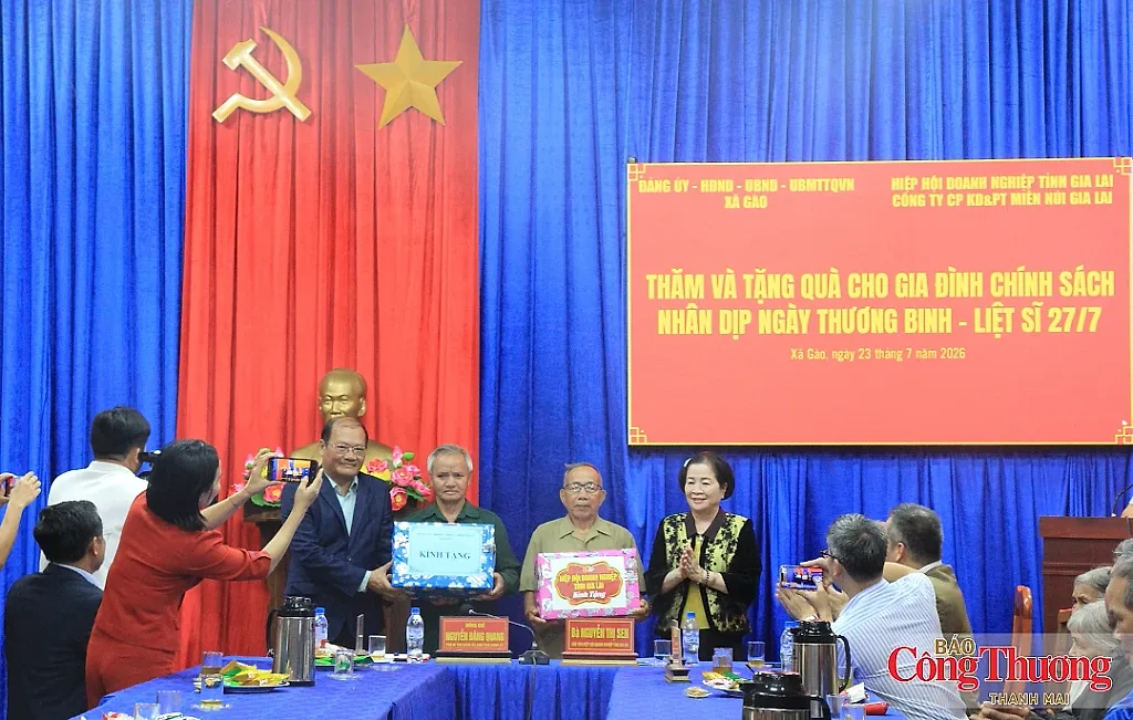 Gia Lai: Trao 100 suất quà tri ân gia đình chính sách nhân dịp 27/7 — Hiệp hội Doanh nghiệp tỉnh Gia Lai