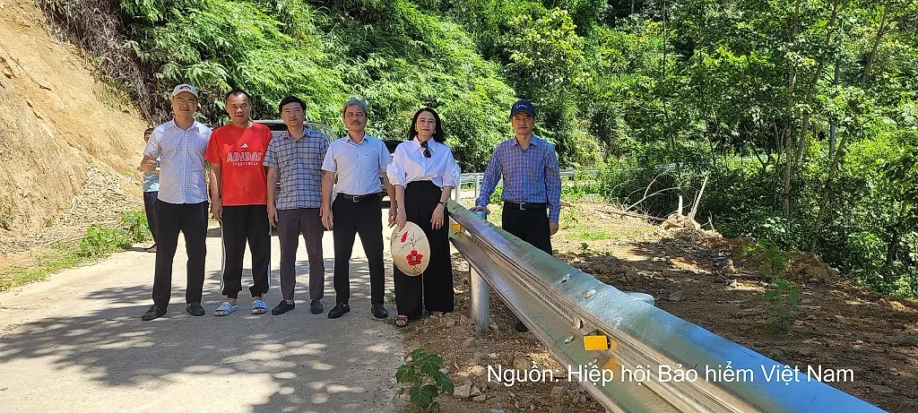 Nghiệm thu công trình giảm thiểu tai nạn giao thông tại xã Bát Mọt