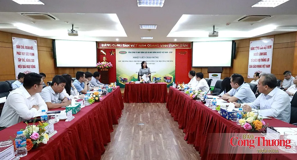 Thứ trưởng Phan Thị Thắng làm việc với Tổng công ty VEAM