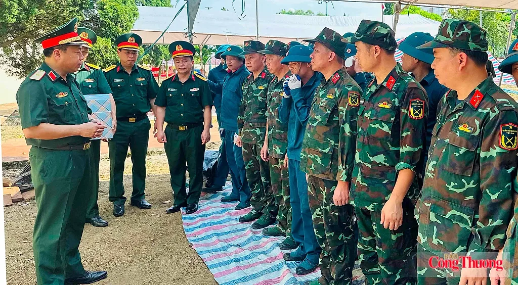 Củng cố 'thế trận lòng dân' từ các hoạt động tri ân — Quân khu 2