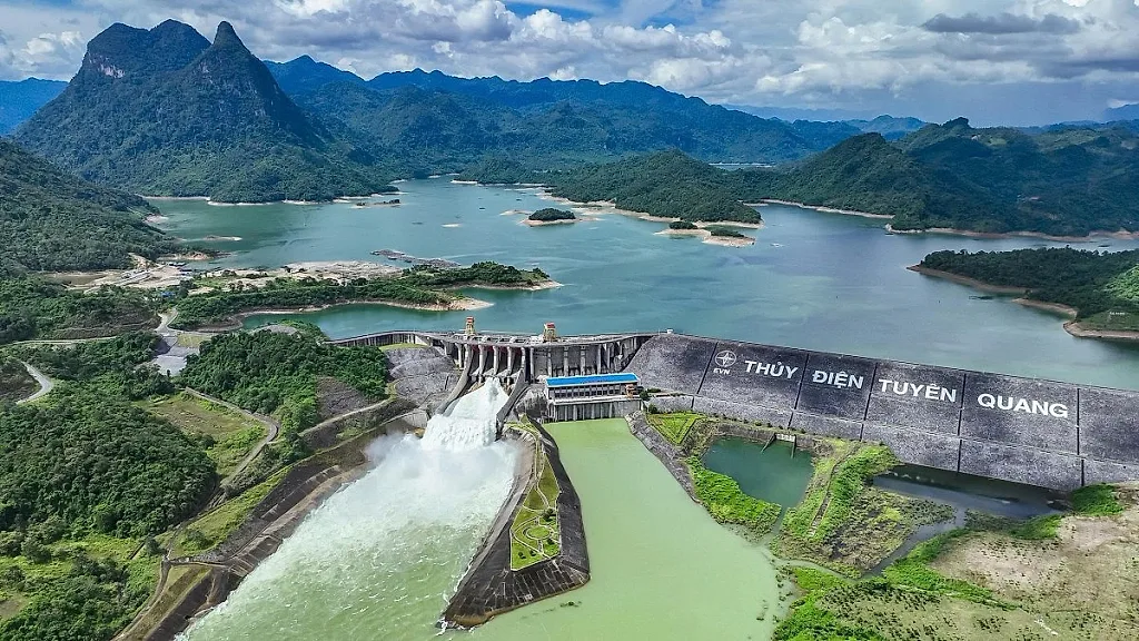 Mở 1 cửa xả đáy hồ thủy điện Tuyên Quang từ 16 giờ ngày 24/7