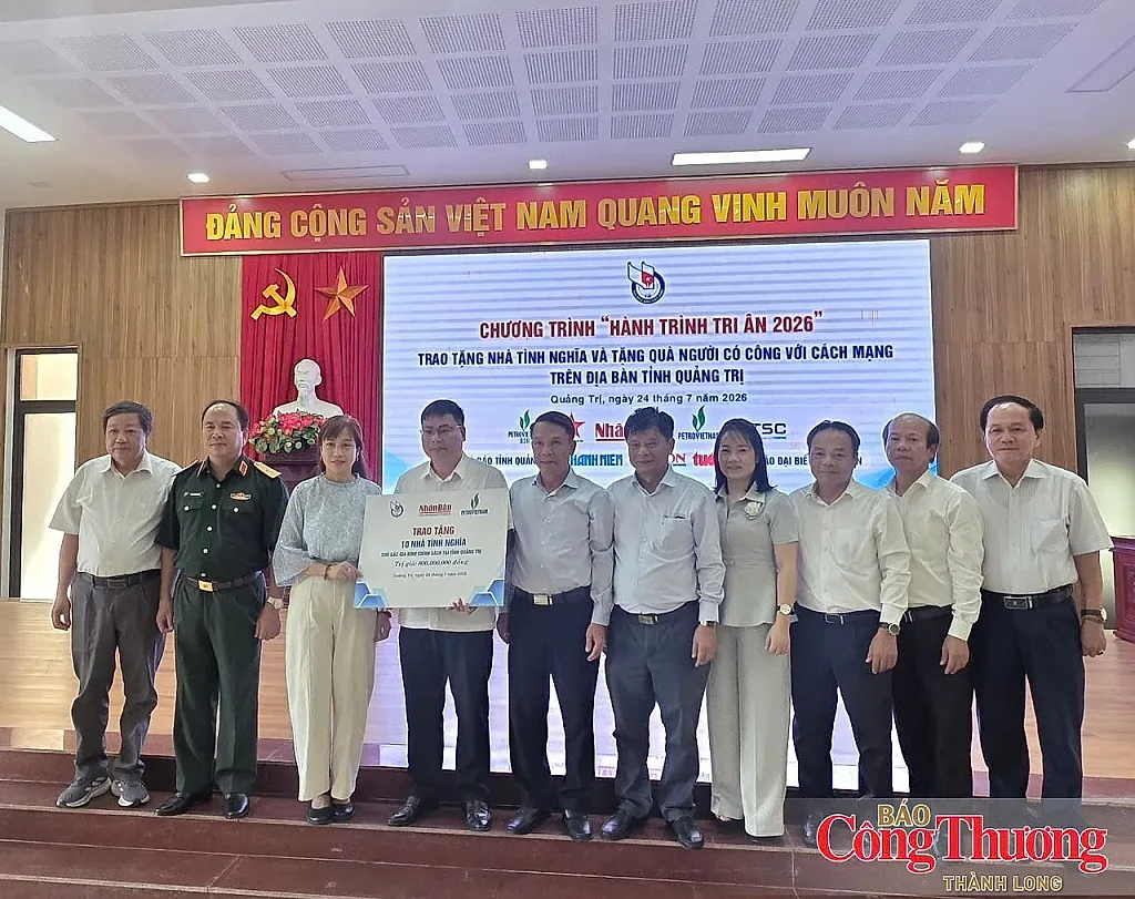 Hội Nhà báo Việt Nam tri ân người có công với cách mạng tại Quảng Trị
