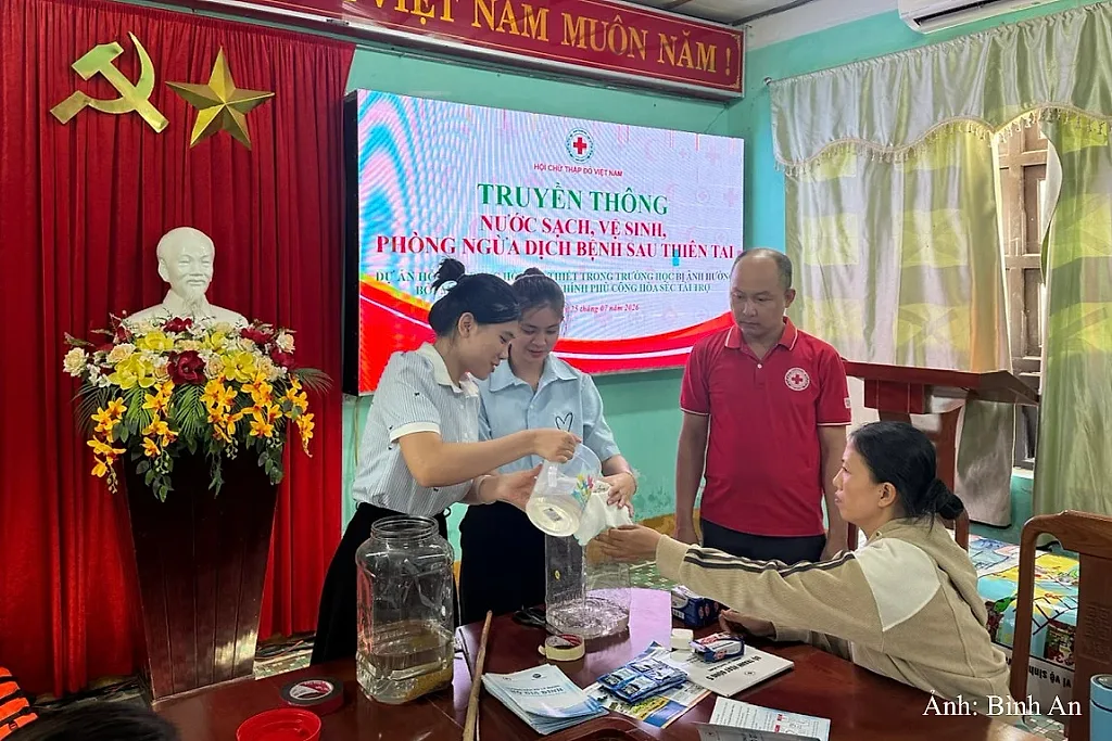 Trang bị kiến thức xử lý môi trường sau ngập lụt cho vùng lũ Đà Nẵng