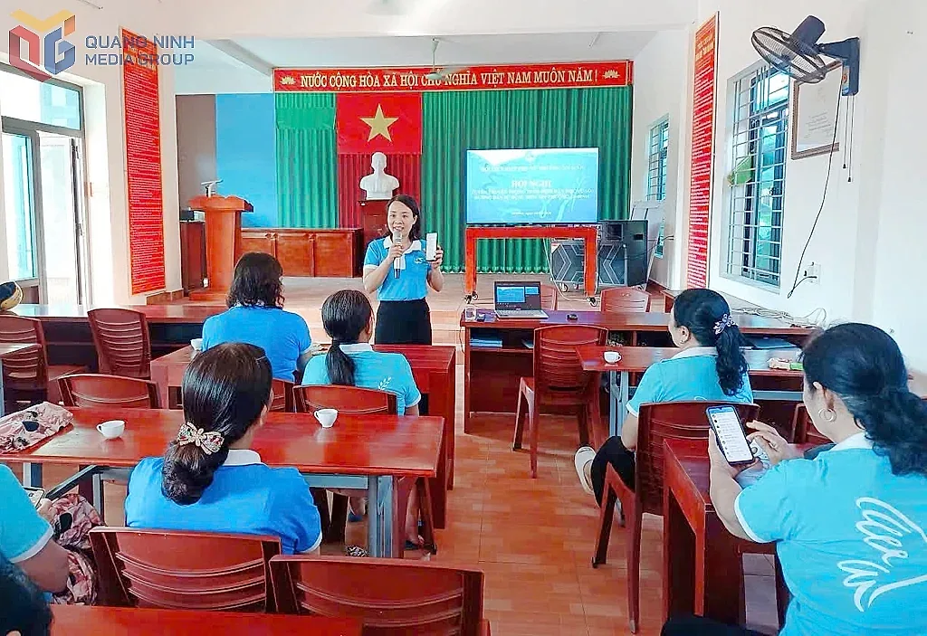 Quảng Ninh: 'Bình dân học vụ số' - động lực phát triển kinh tế số cơ sở