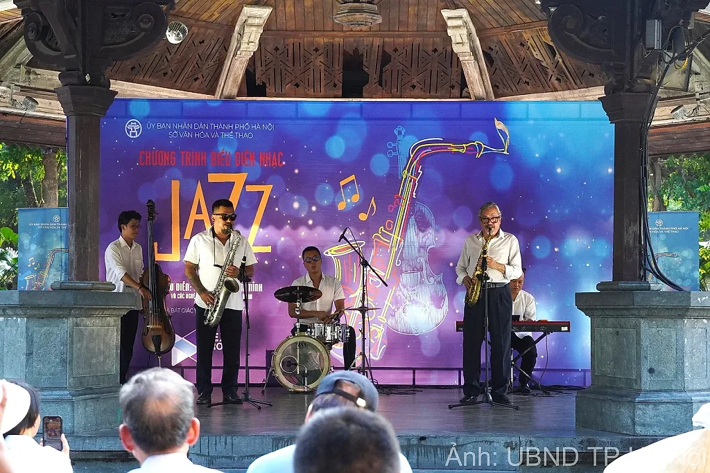 Từ giai điệu 'Hà Nội mùa thu' đến sức sống của không gian văn hóa cộng đồng — Thành ủy Hà Nội