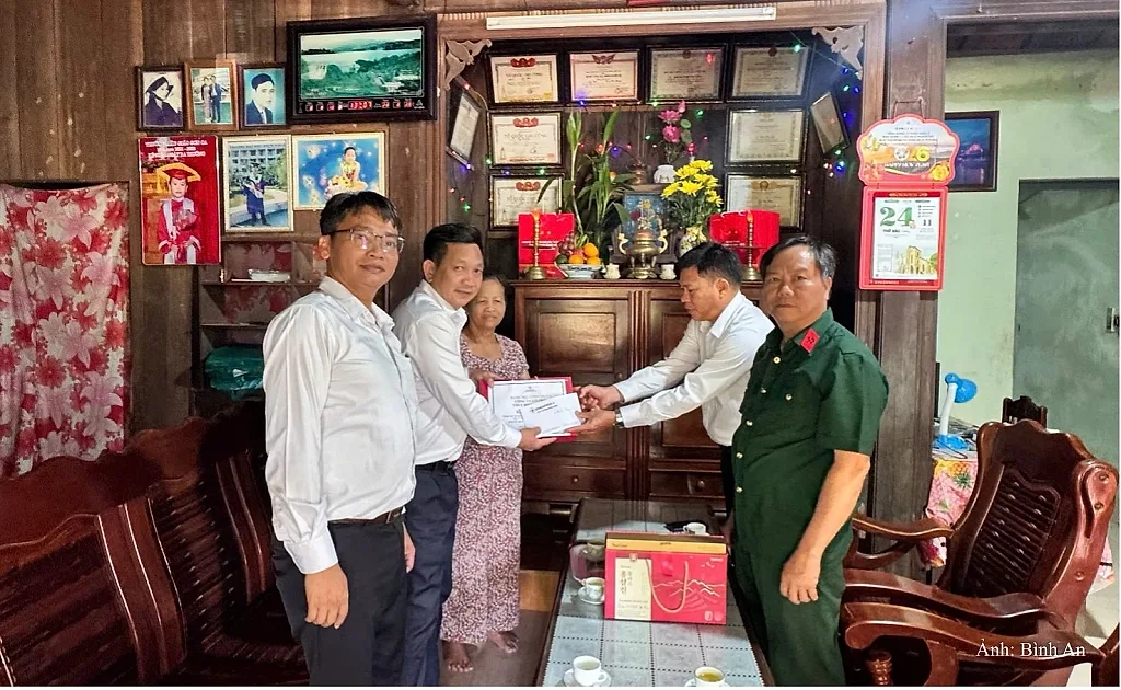 Công ty CP Thủy điện A Vương tri ân các Mẹ Việt Nam Anh hùng