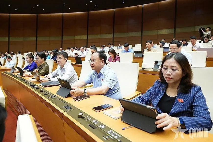 Chủ tịch Quốc hội ký ban hành Nghị quyết thành lập Cục Chuyển đổi số