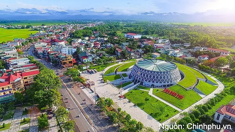 Điện Biên cần ưu tiên phát triển đồng bộ các ngành dịch vụ, du lịch, kinh tế cửa khẩu