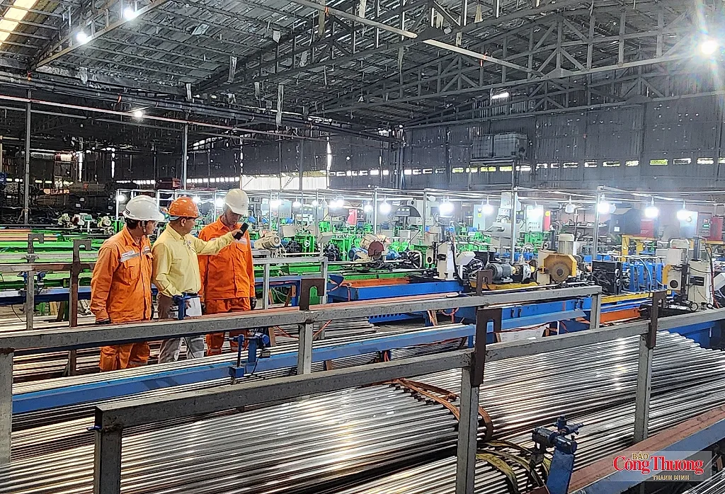 Tiết kiệm gần 4,29 tỷ kWh, miền Nam bảo đảm cung ứng điện — EVNSPC