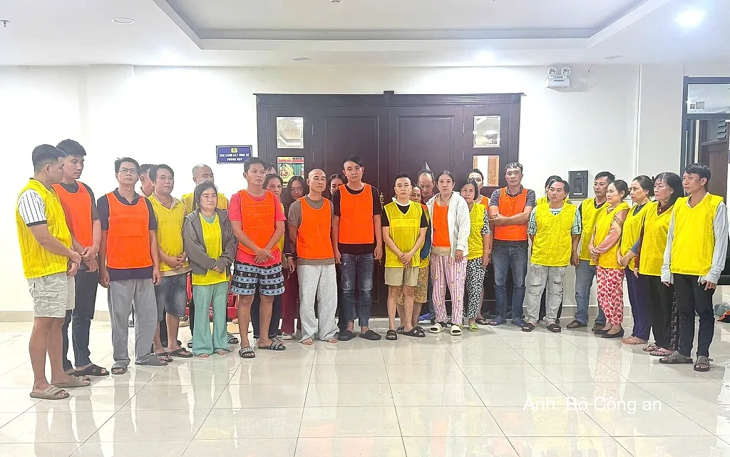 Khởi tố 26 đối tượng về hành vi tổ chức đánh bạc và đánh bạc trên mạng