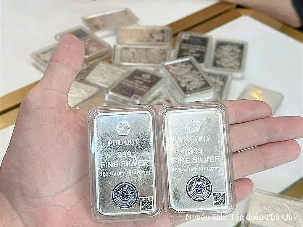 Giá bạc hôm nay 3/8/2026: Xu hướng giảm trong ngắn hạn