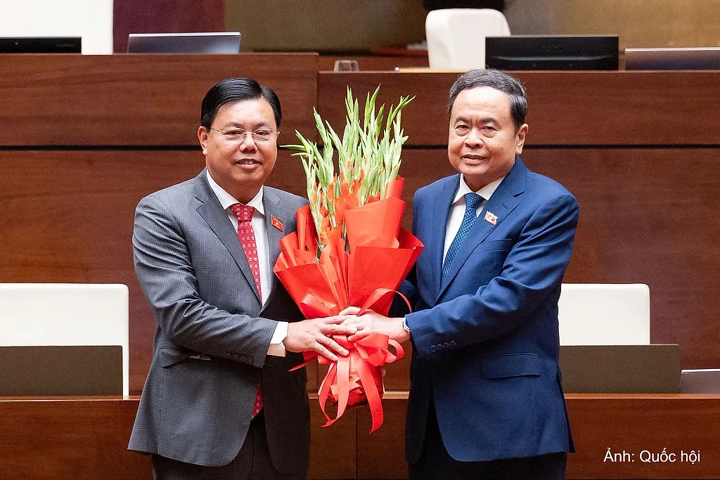 Ông Nguyễn Tiến Hải giữ chức Bộ trưởng Bộ Nội vụ