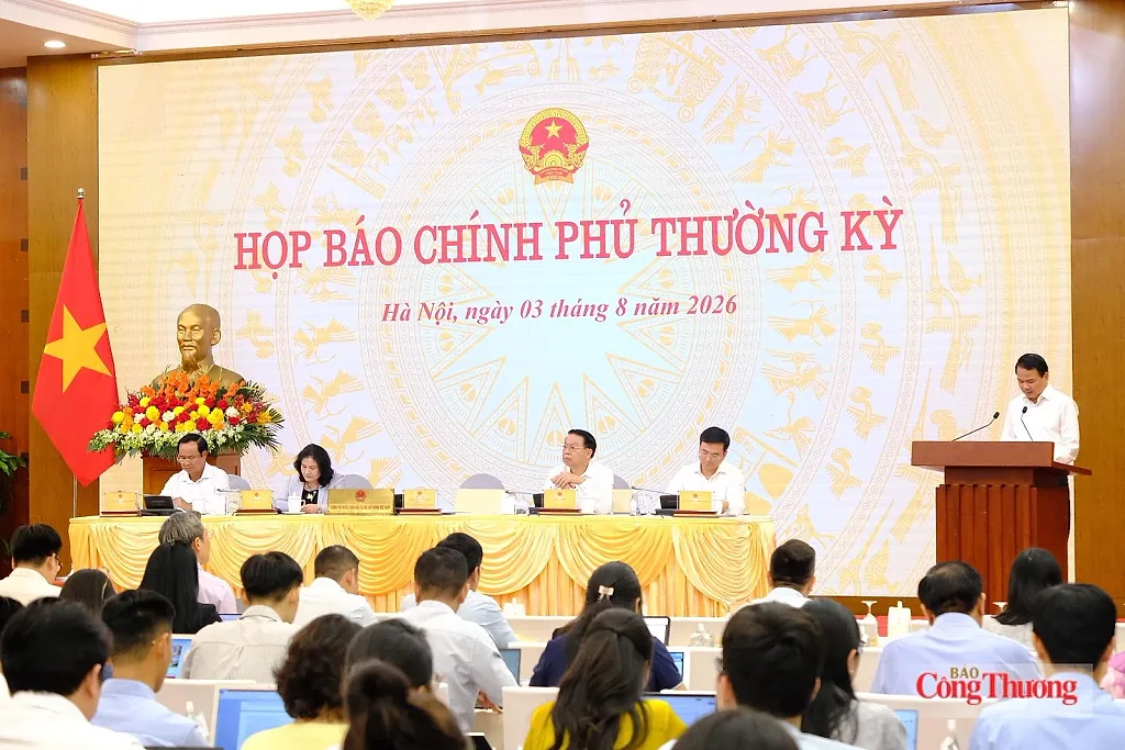 Họp báo Chính phủ: Xuất nhập khẩu 7 tháng đạt hơn 659,5 tỷ USD