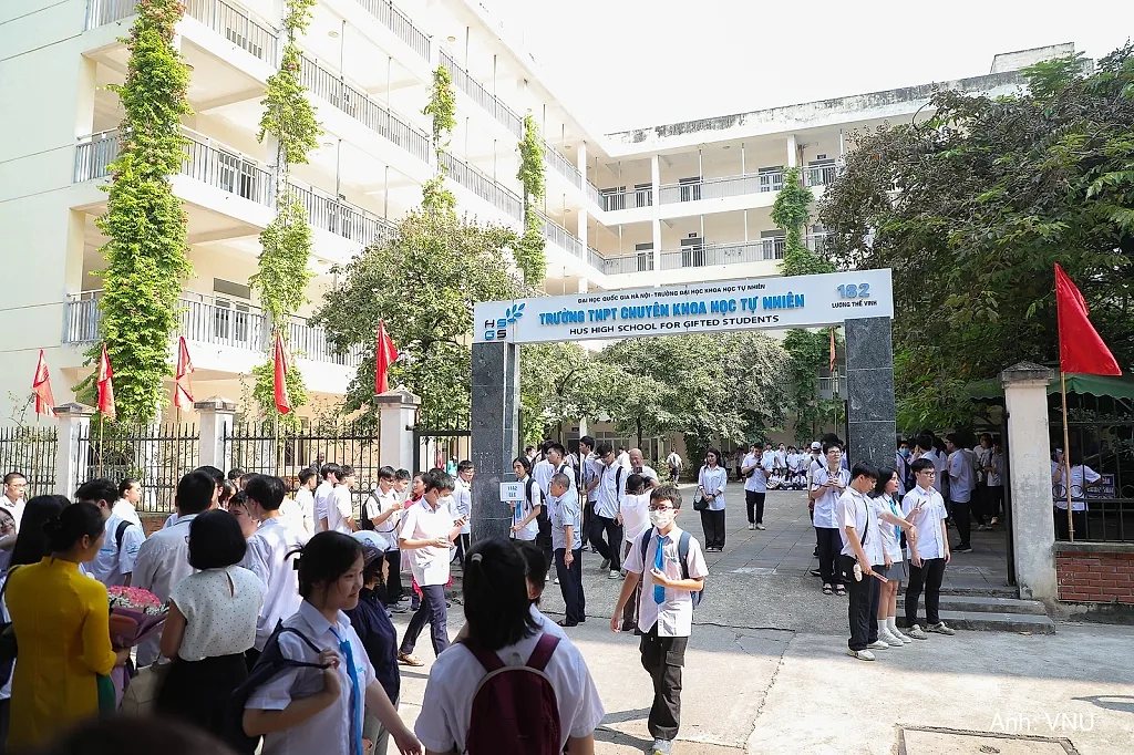 Thủ tướng chỉ đạo chuẩn bị toàn diện cho năm học mới 2026 - 2027 — Bộ Giáo dục và Đào tạo