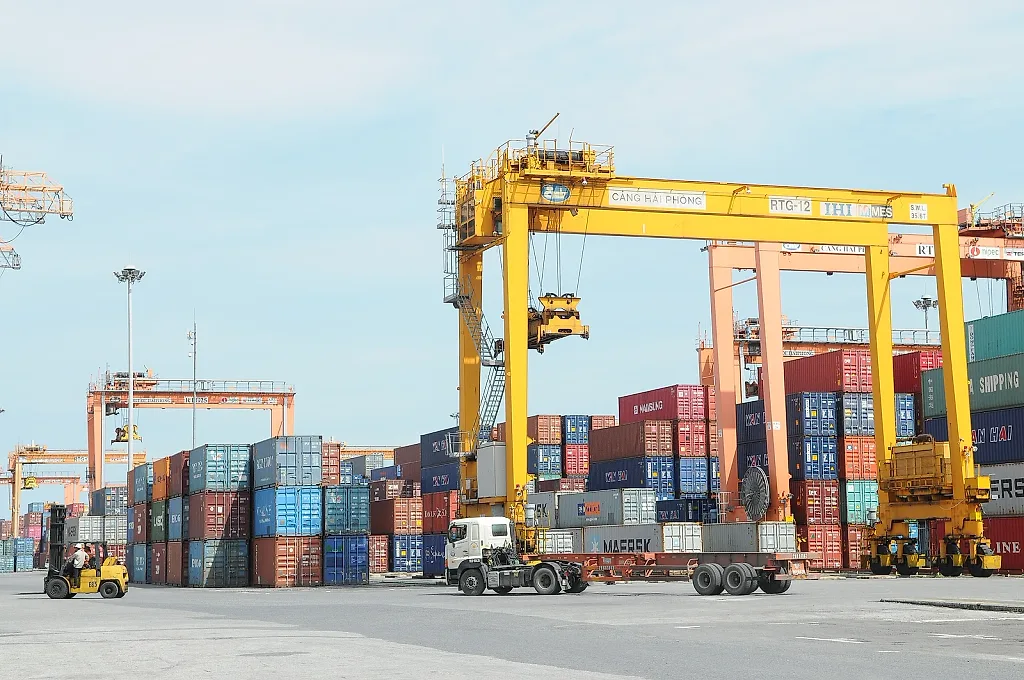 Nghị quyết số 10-NQ/TW: Đưa khu vực FDI trở thành động lực phát triển mới — Bộ Chính trị